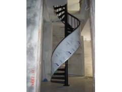 spiral staircase railing图2