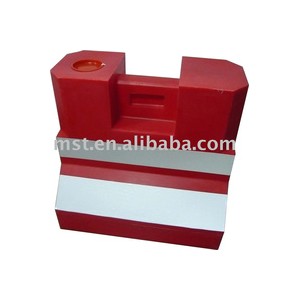 plastic traffic barrier