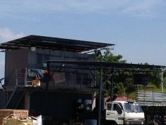 Cabin with roofing图2