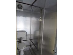 Cabin with toilet图3