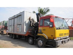 Rigid Low Loader with crane图3