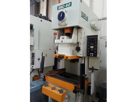 PRESS MACHINE - KOMATSU图2