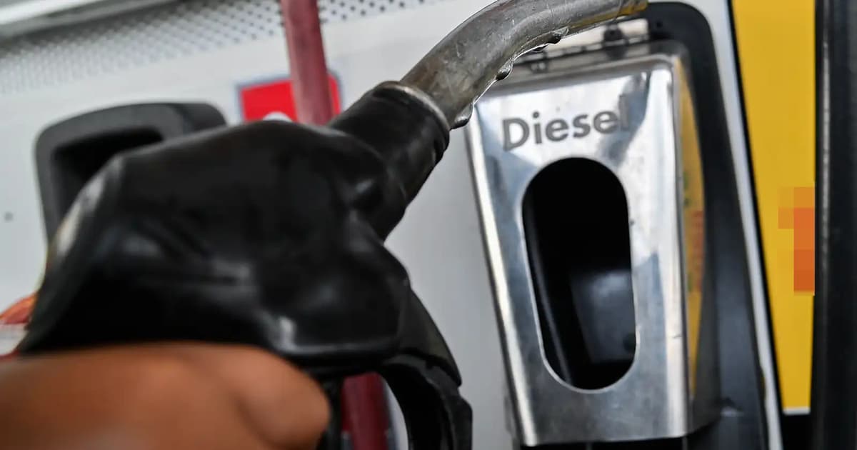 US diesel price hits new record high in blow to Trump