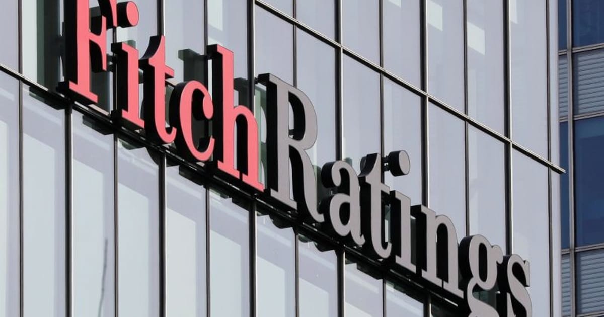 Fitch downgrades France’s economic outlook from stable to negative